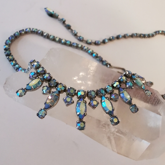 Vintage Sherman aurora borealis iridescent blue rhinestone necklace - Picture 4 of 7